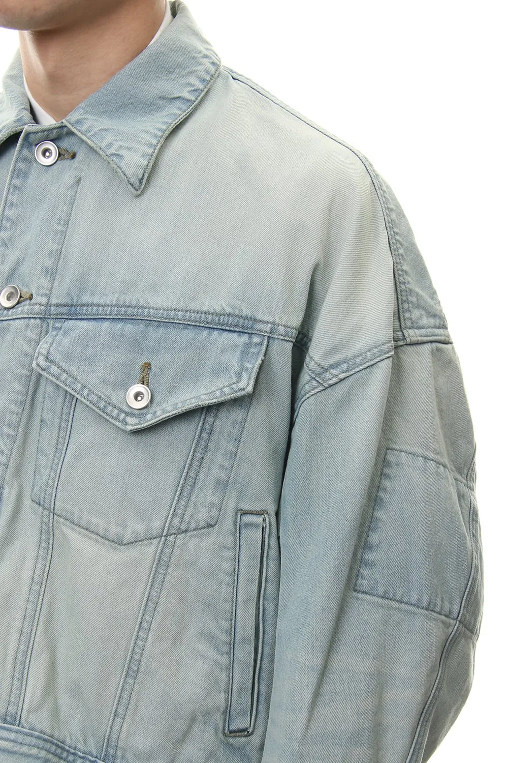 DENIM JACKET