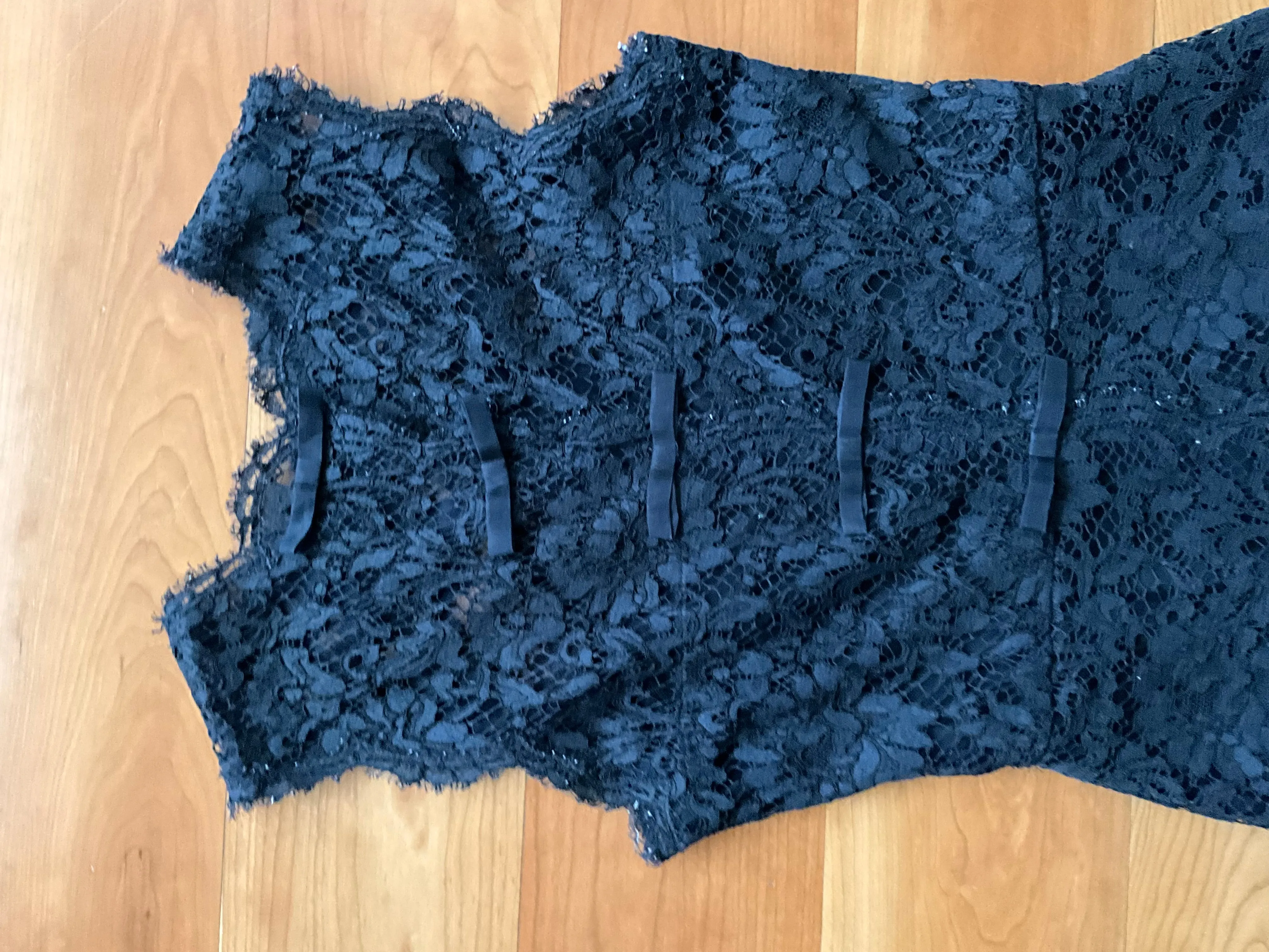 Valentino Black Lace Sheath Bow Dress Size I 38 XS ladies