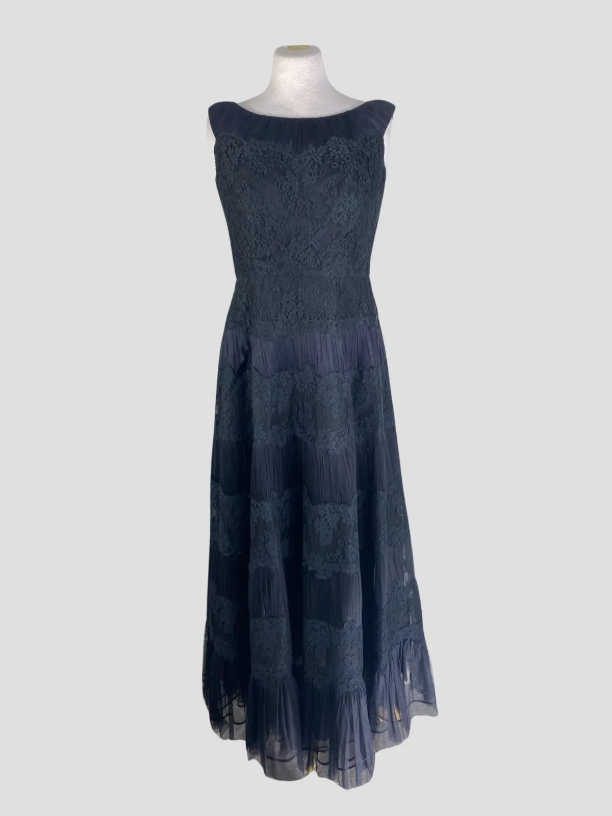 Valentino black lace sleeveless long evening dress size UK10/US6